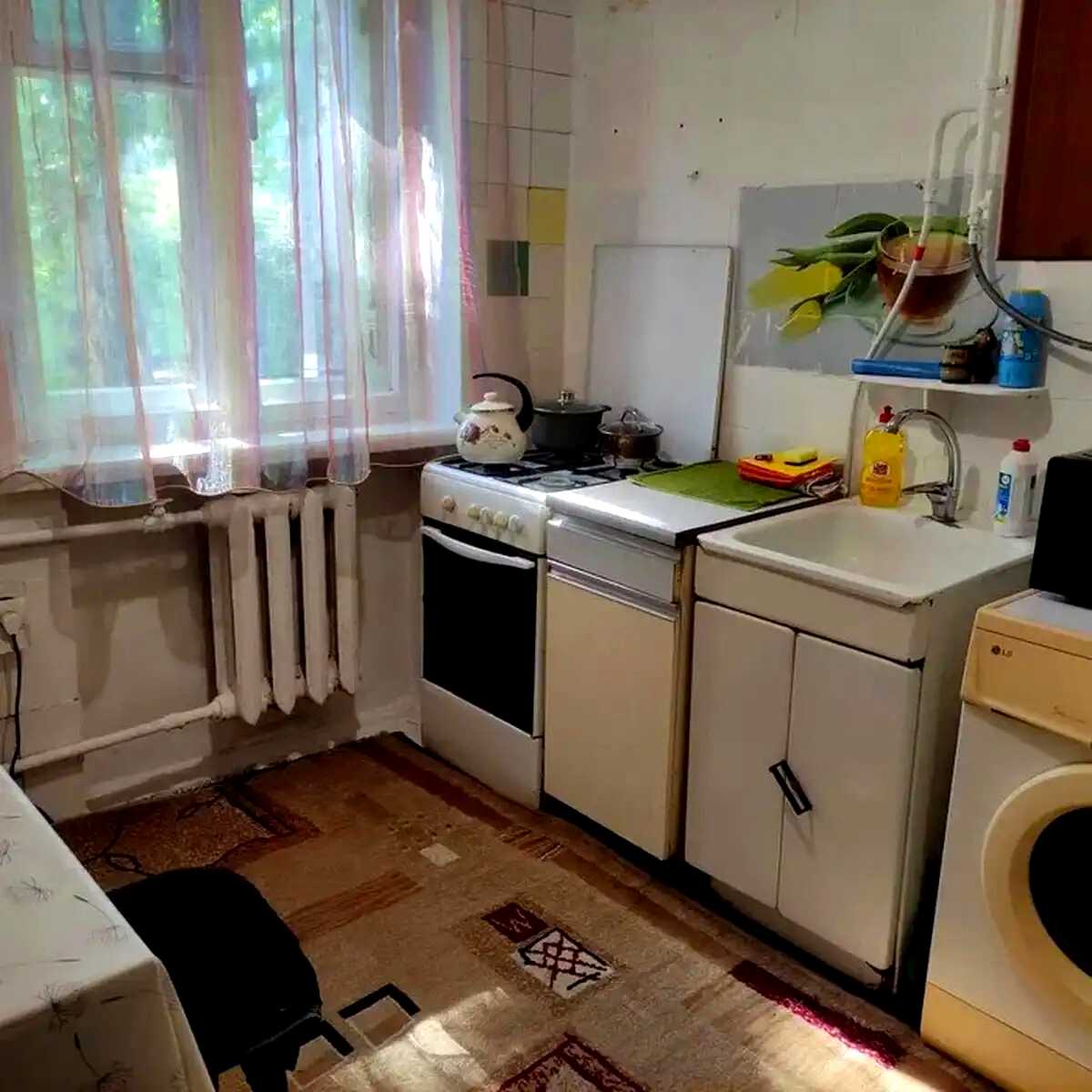 1879308415311028