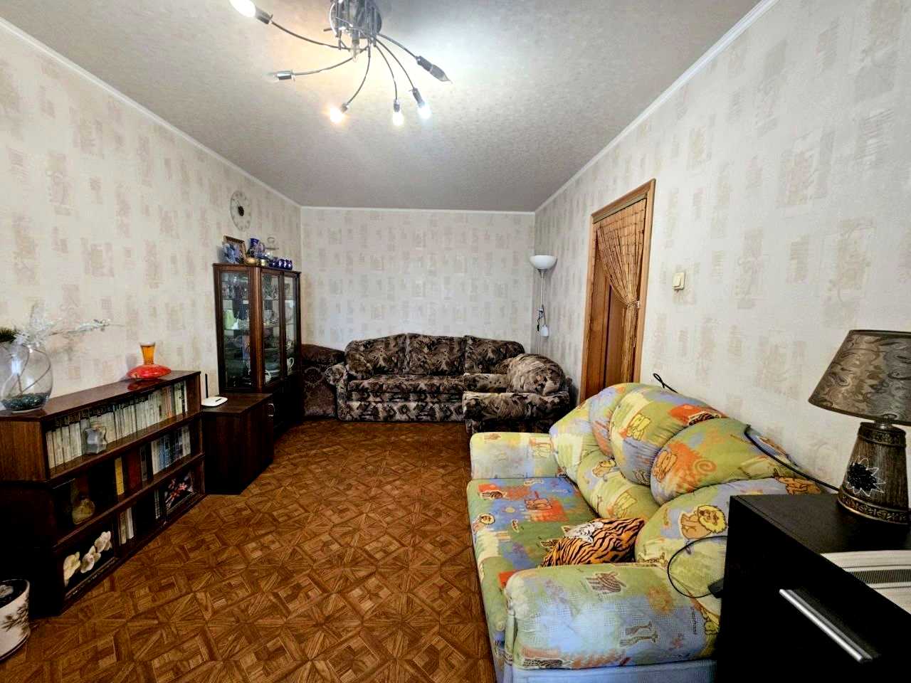 1879310686016313