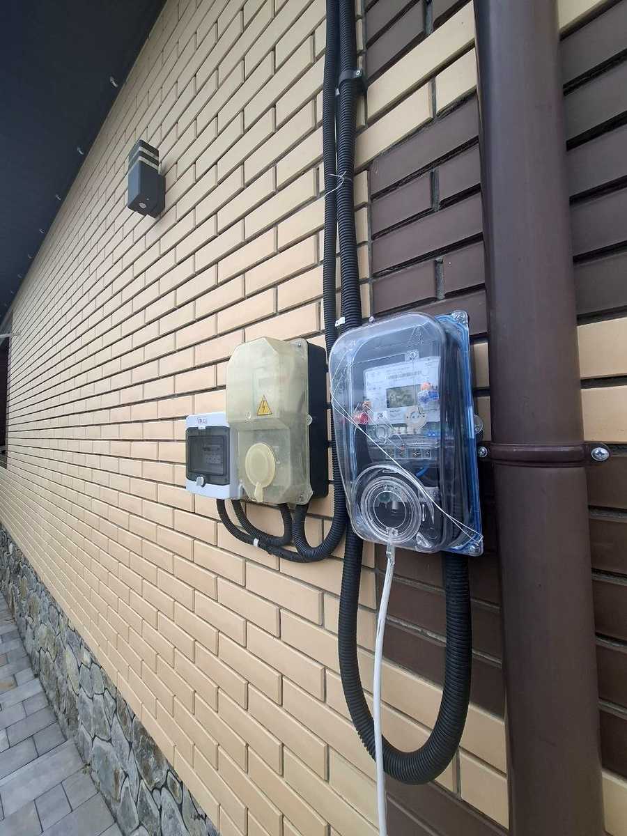 1879310844096339