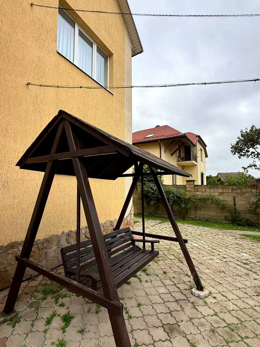 1879311490692327