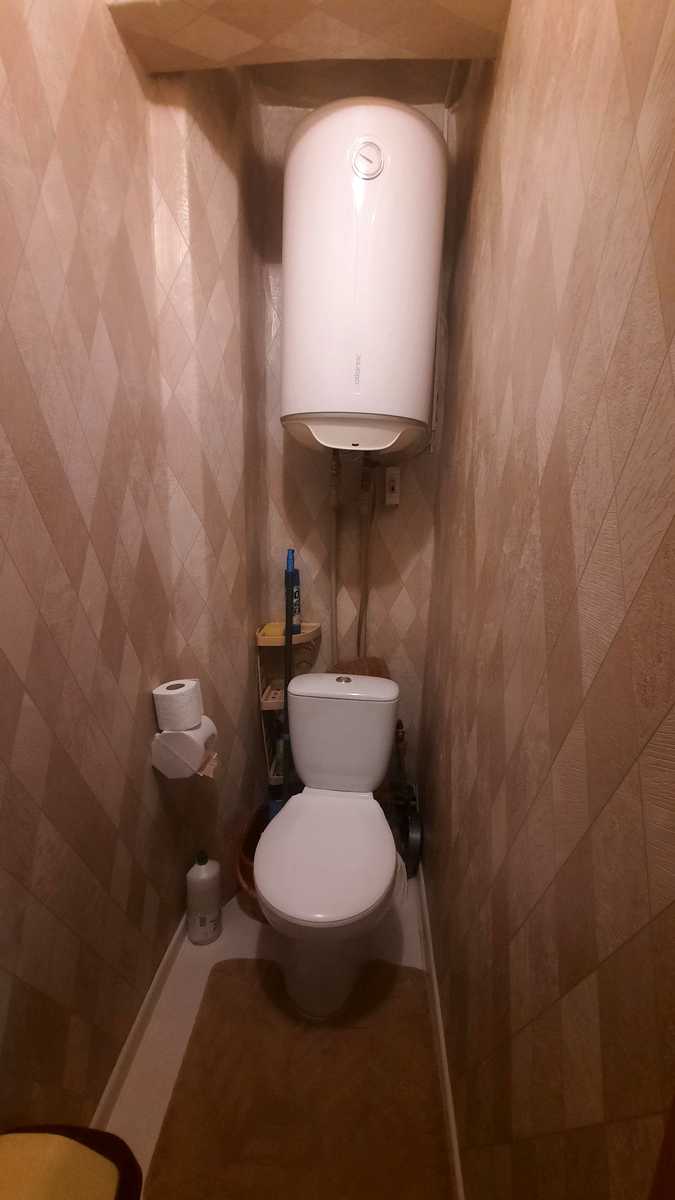 1879317001128385