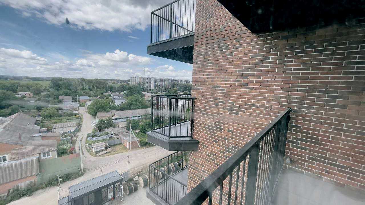 1879317356408147