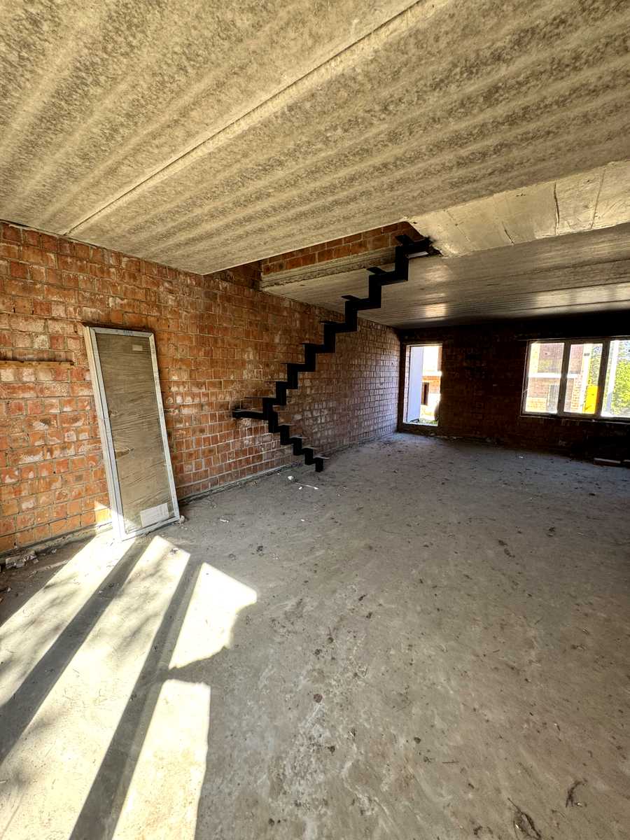 1879323316606342