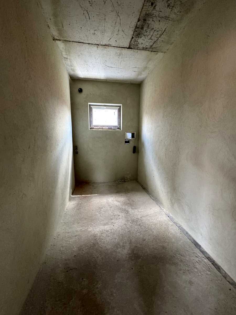 1879324386221186