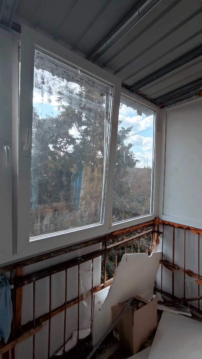 1879324606741961
