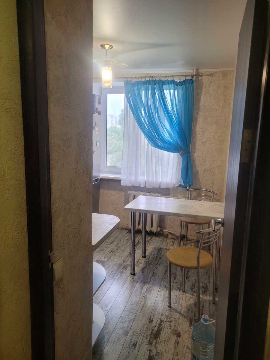 1879330980676128