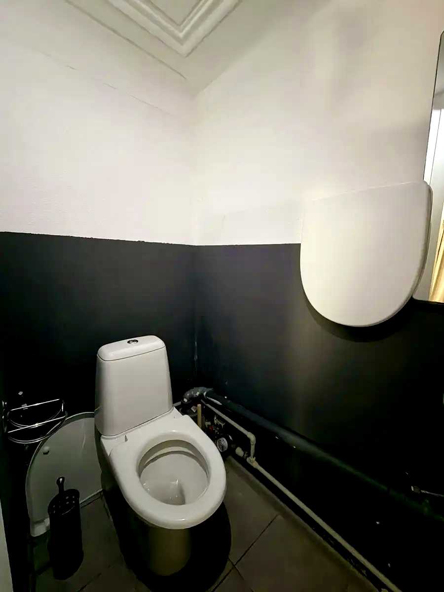 1879378978685932