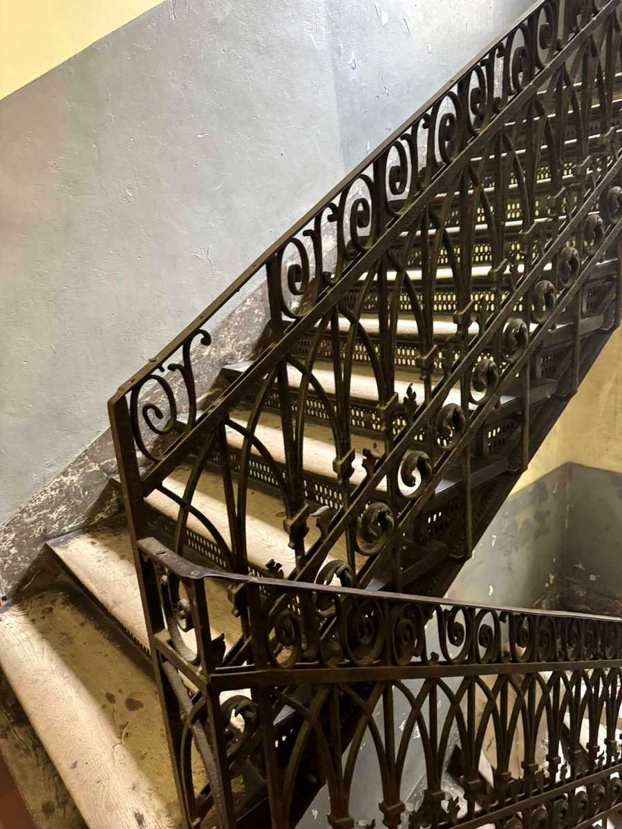 1879381670449676