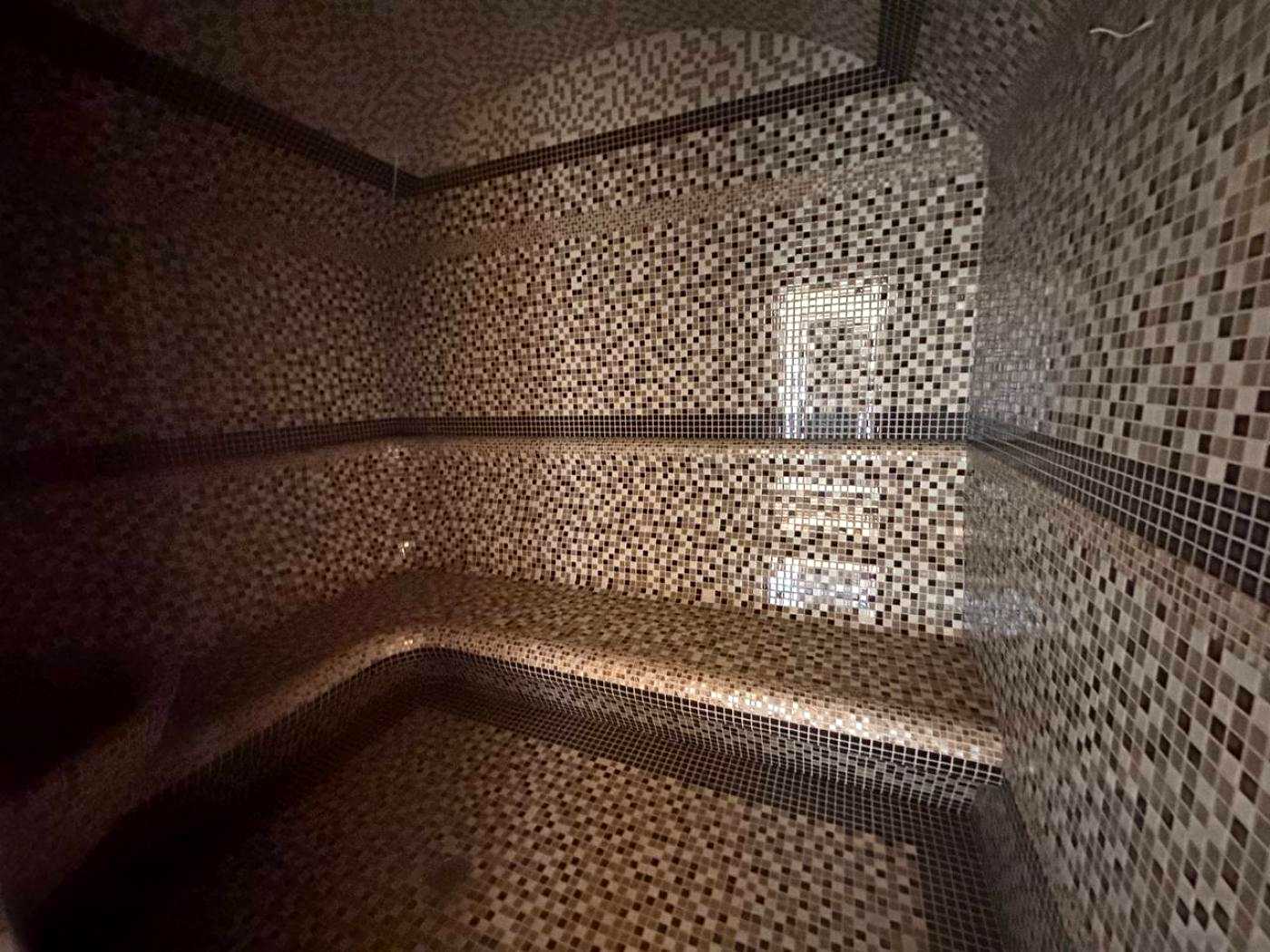 1879393760440104