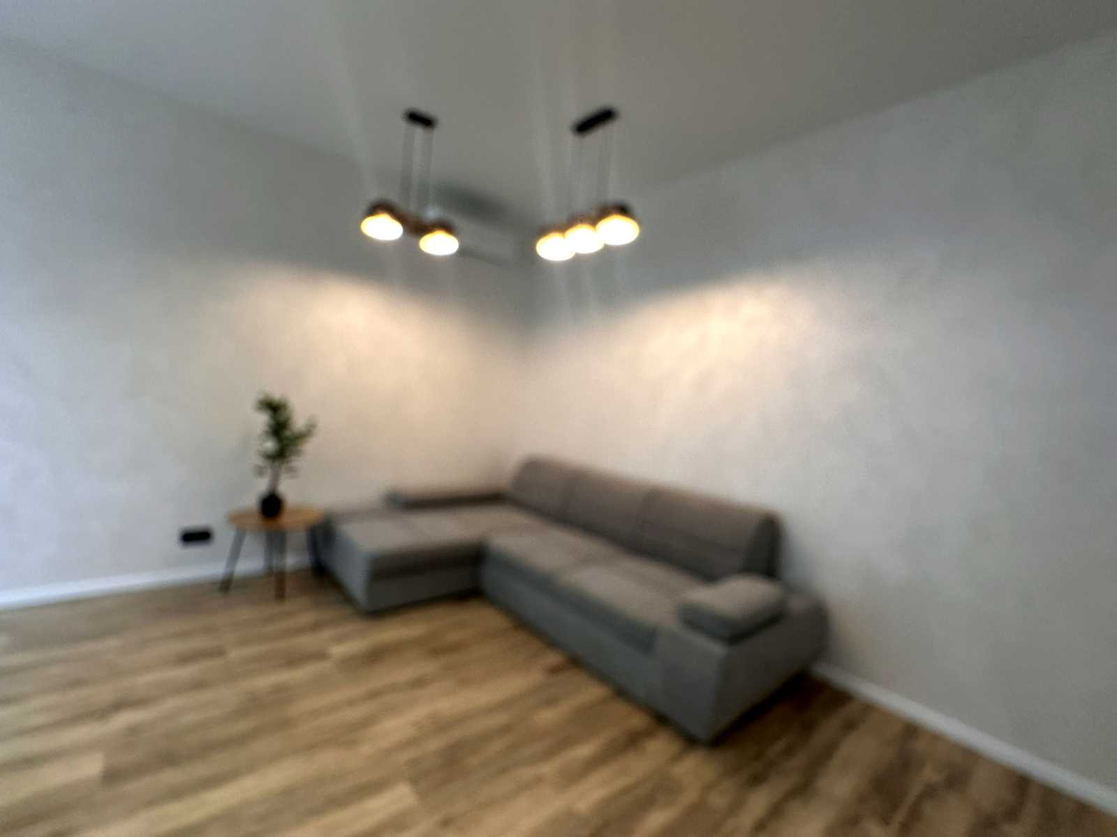 1879394877360765