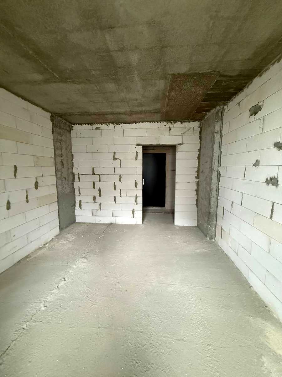 1879398347813738