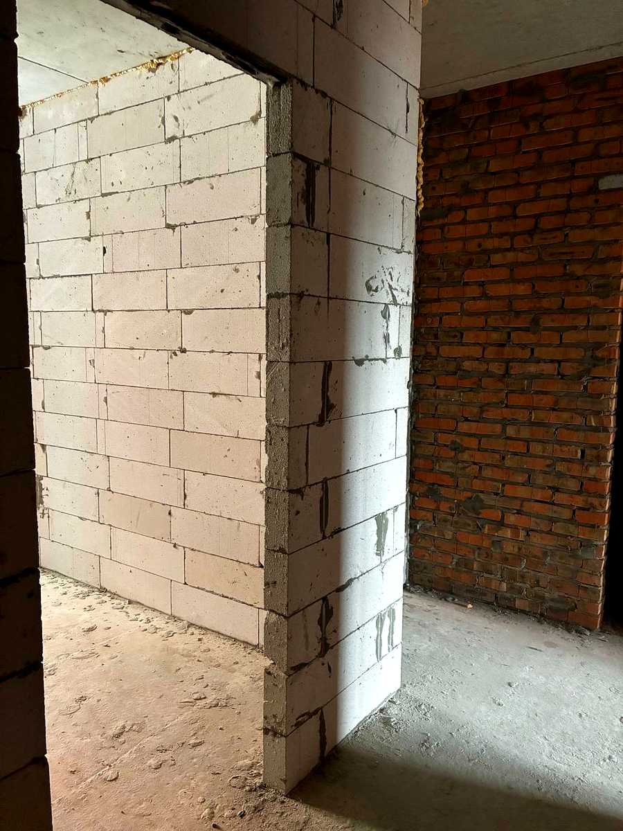 1879398668917891