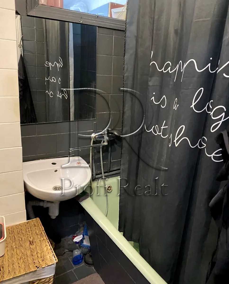 1879399494398549