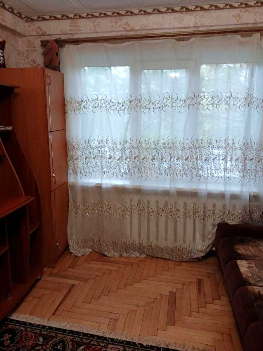 1879403053810953