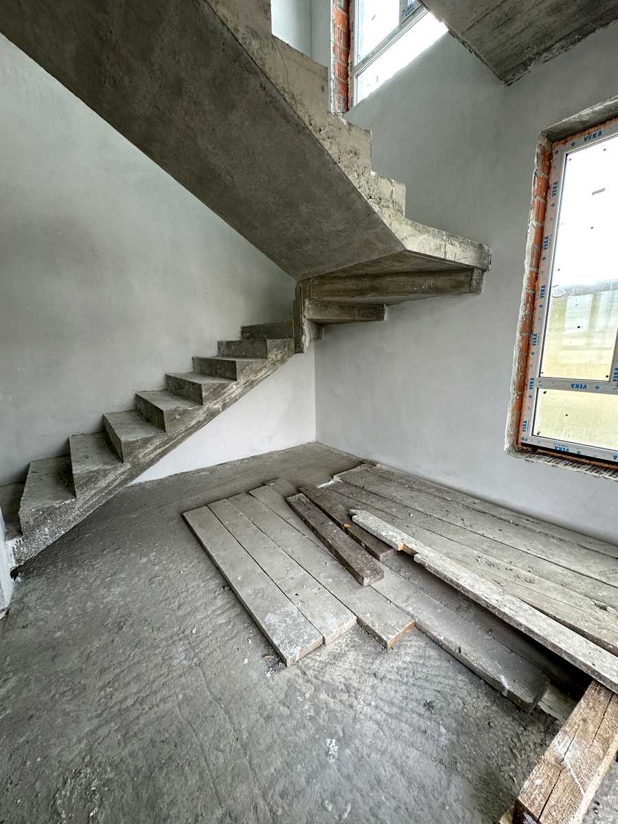 1879407730486685