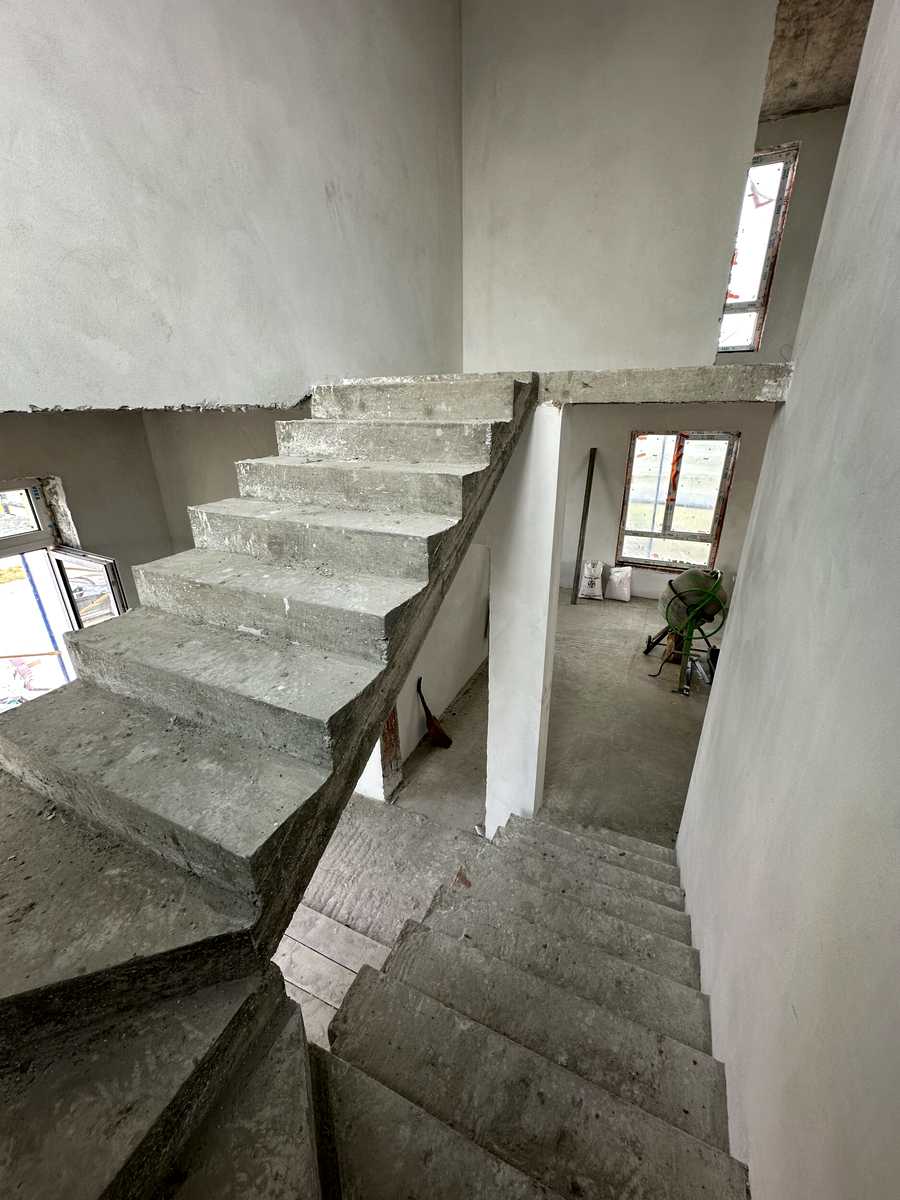 1879407733243519