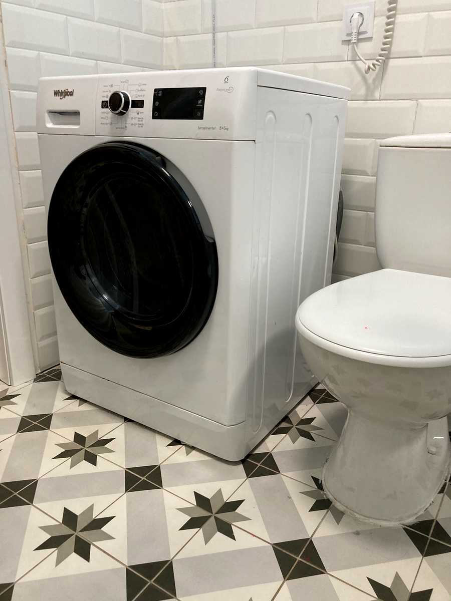 1879407889777878