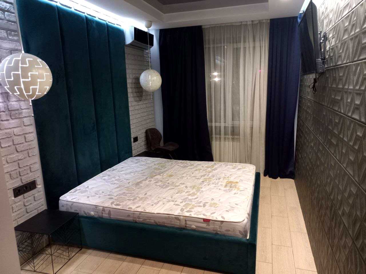 1879408529651457