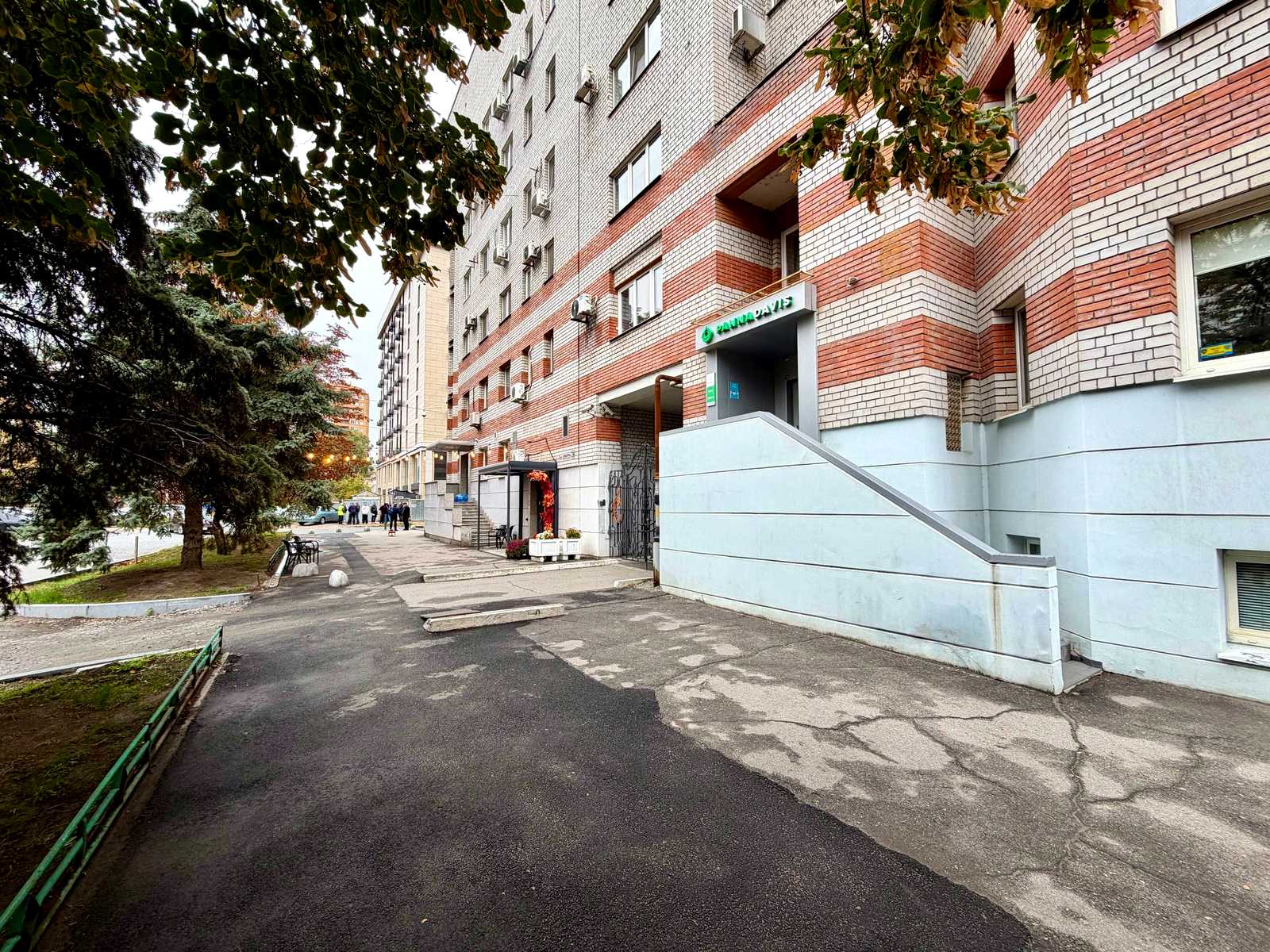 1879409684582860