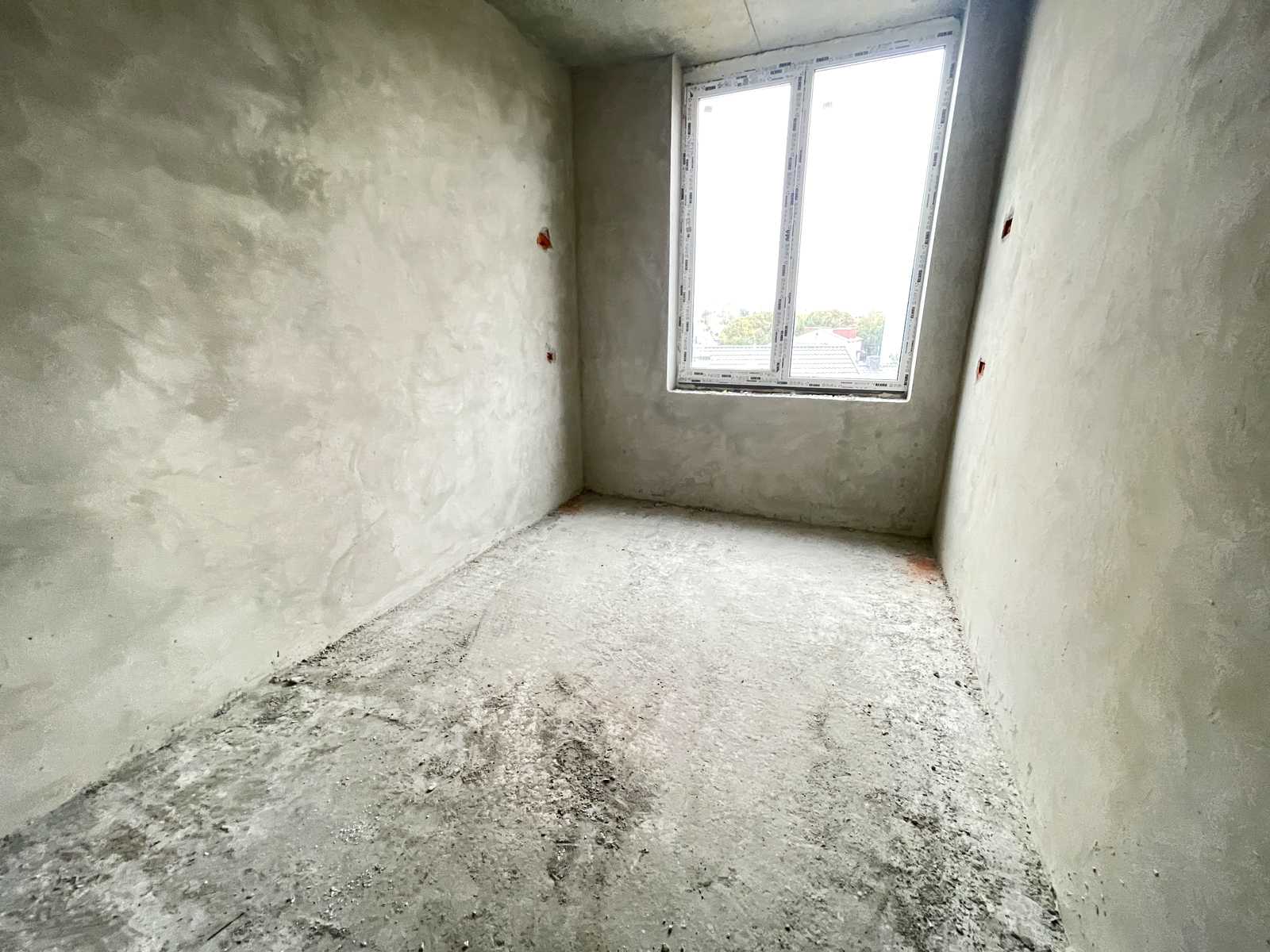 1879417540470275