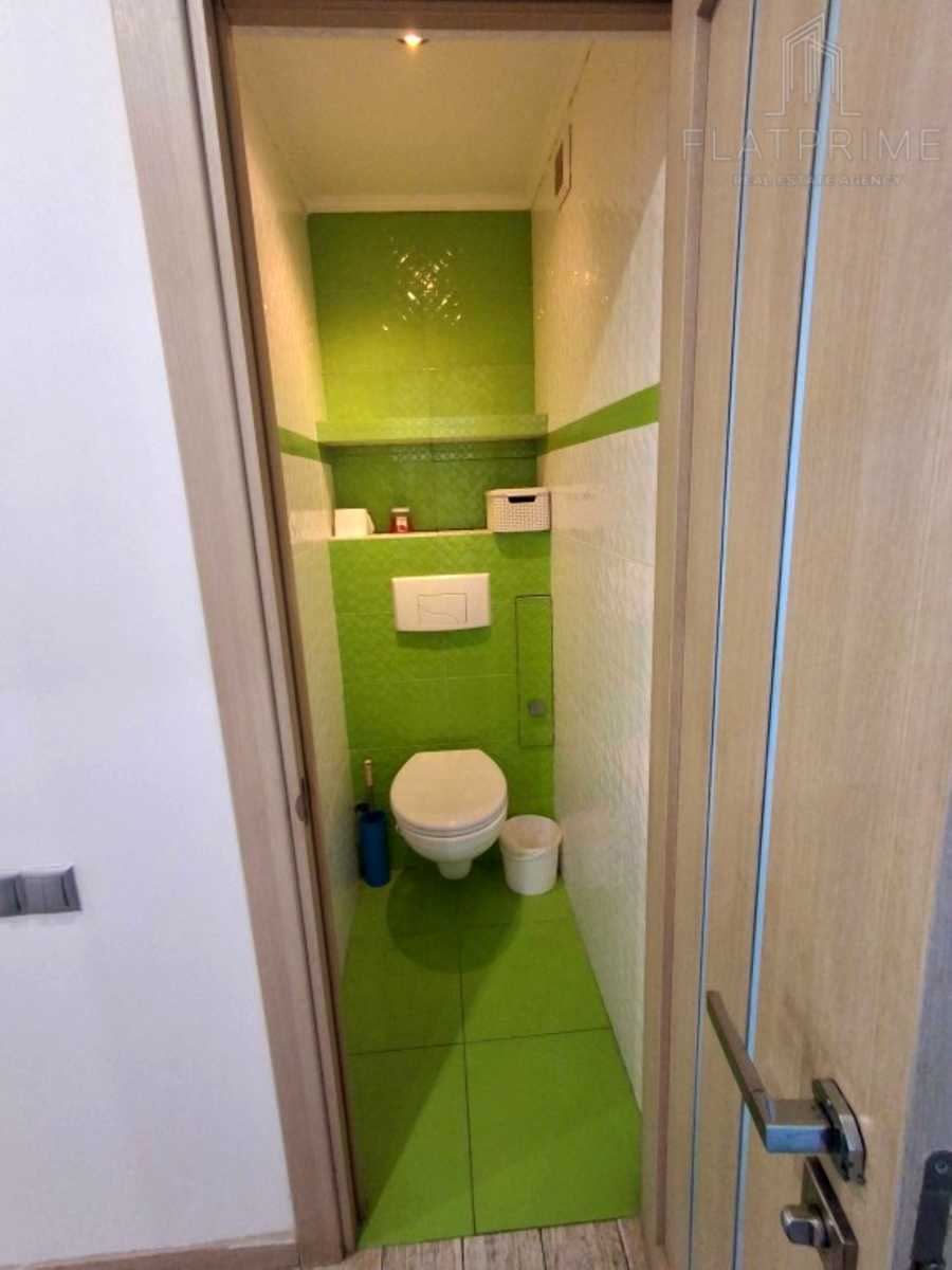 1879424132725722