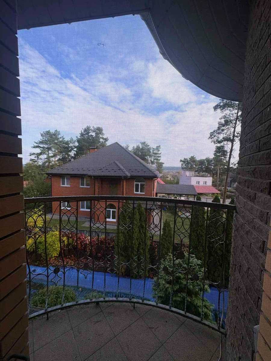 1879427636220473