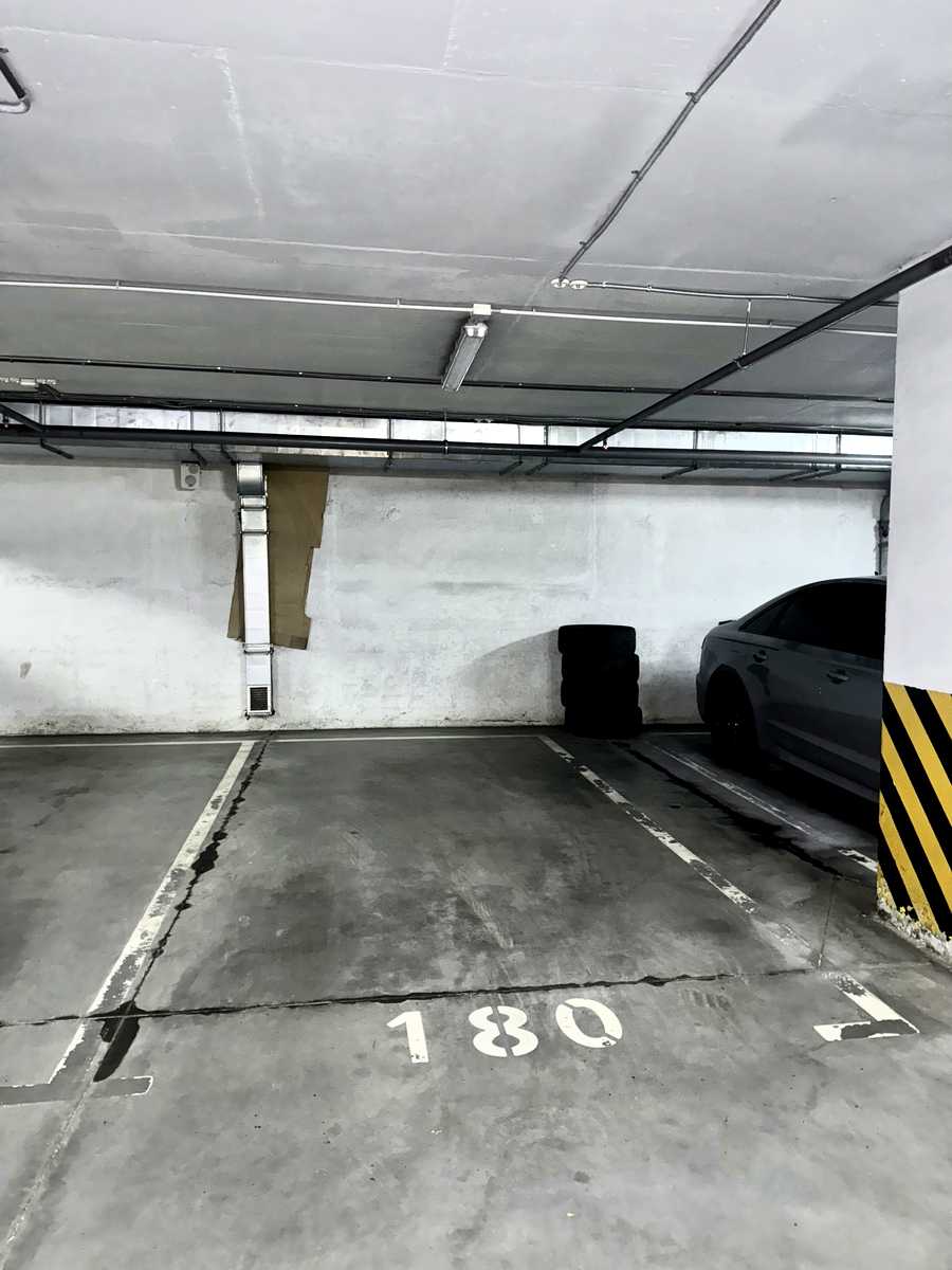 1879428103340424