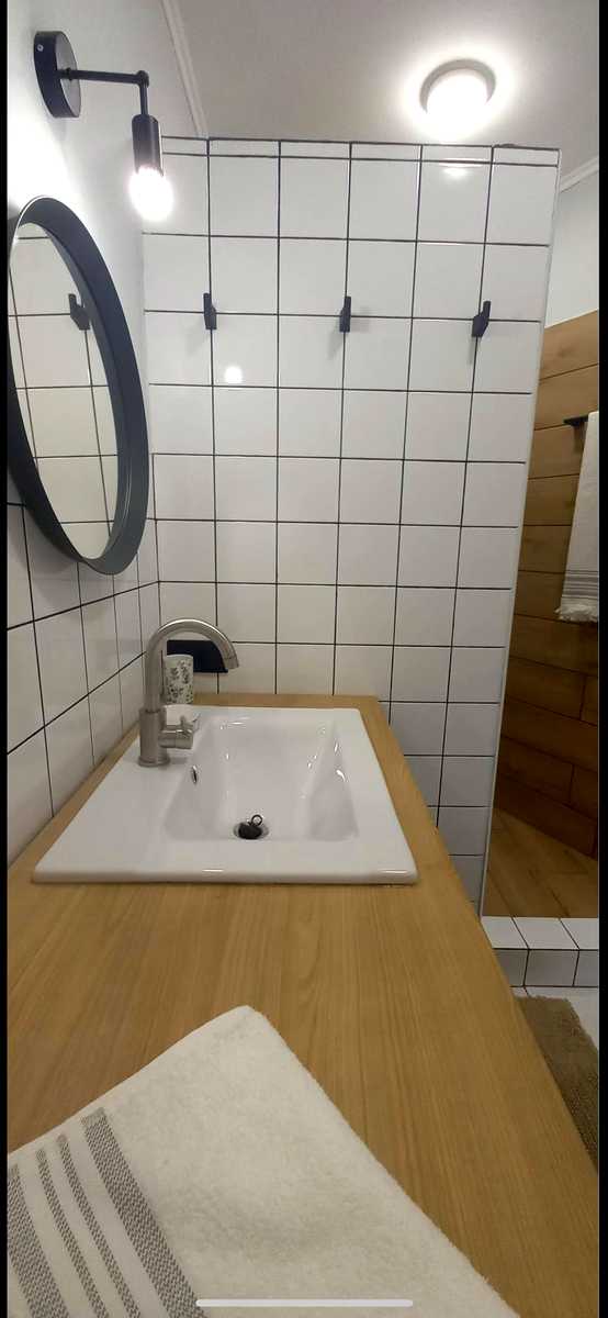 1879453984327010