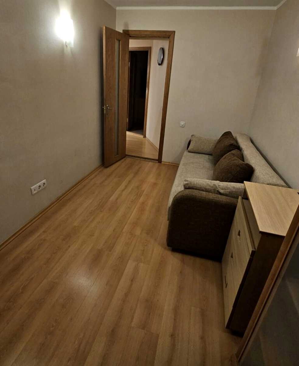 1879458117964486