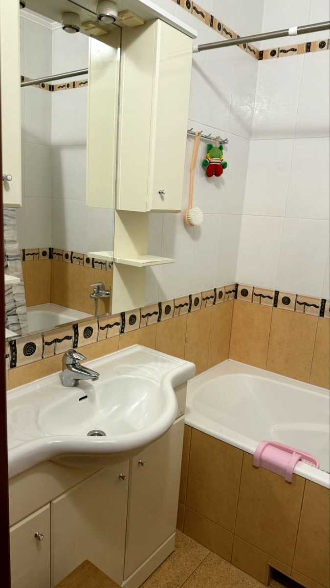 1879462573959270