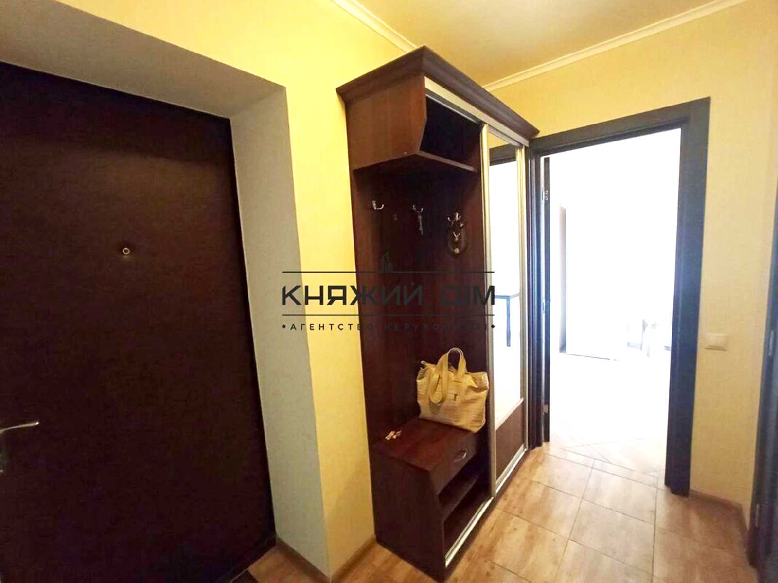 1879463704144413