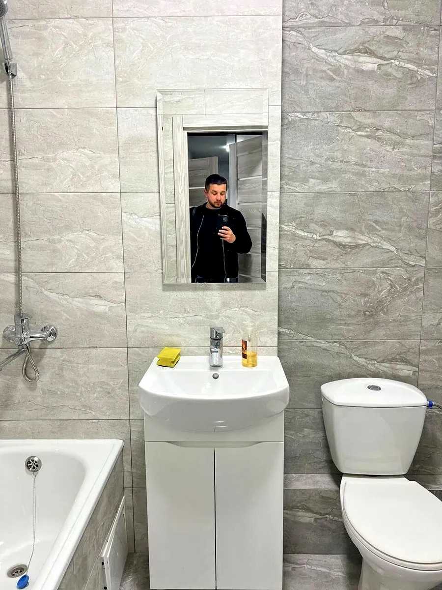 1879464280369069