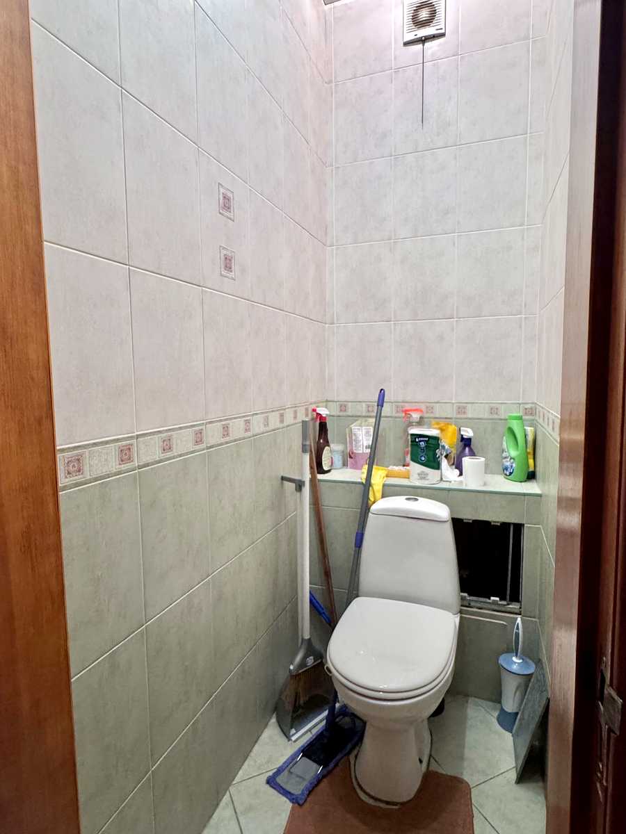1879464654550894