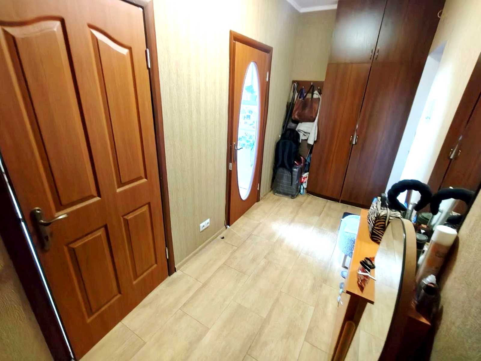1879466402123326