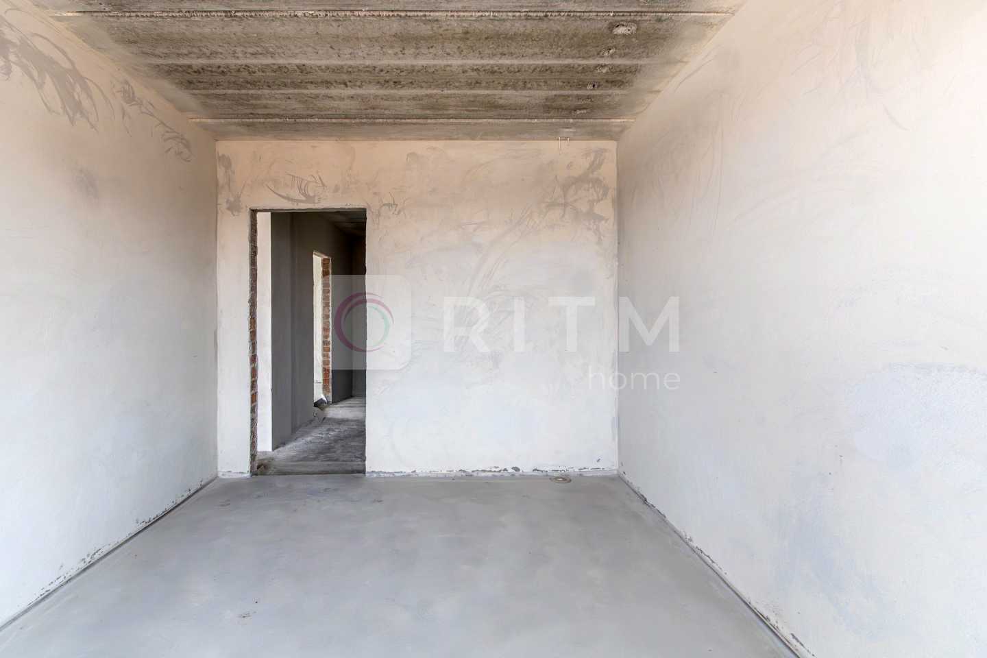 1879466631395076