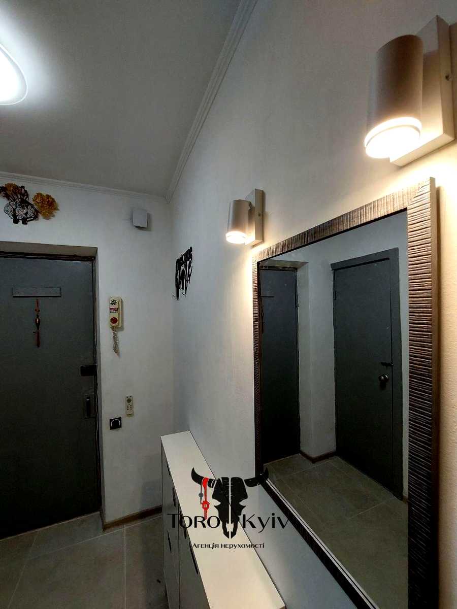 1879466915924981