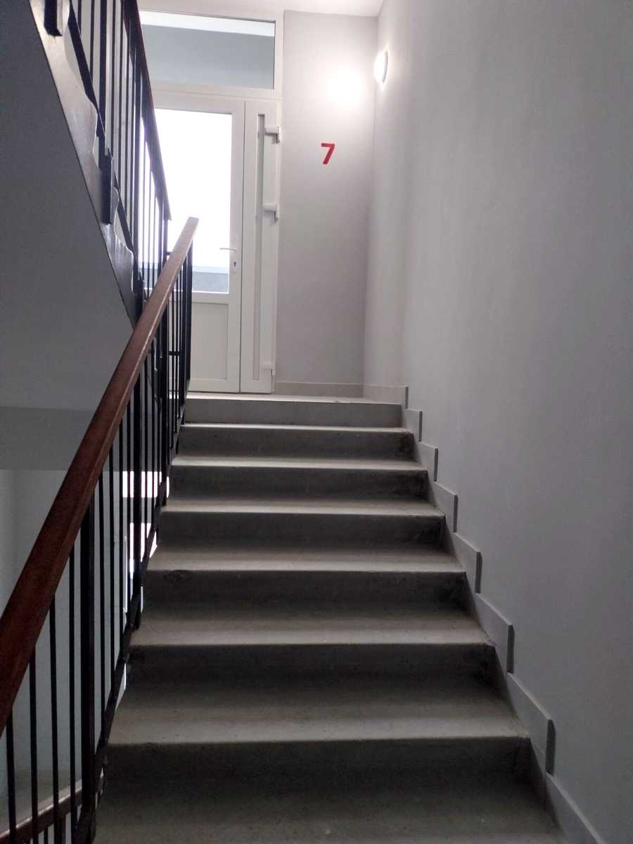1879468145028677