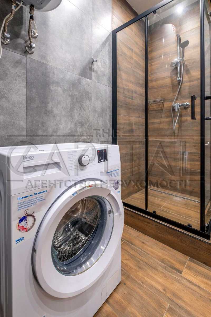 1879468837098574