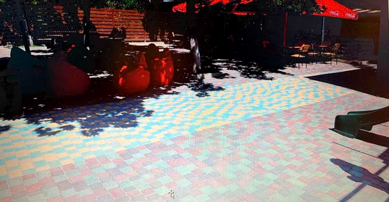 1879468860996279