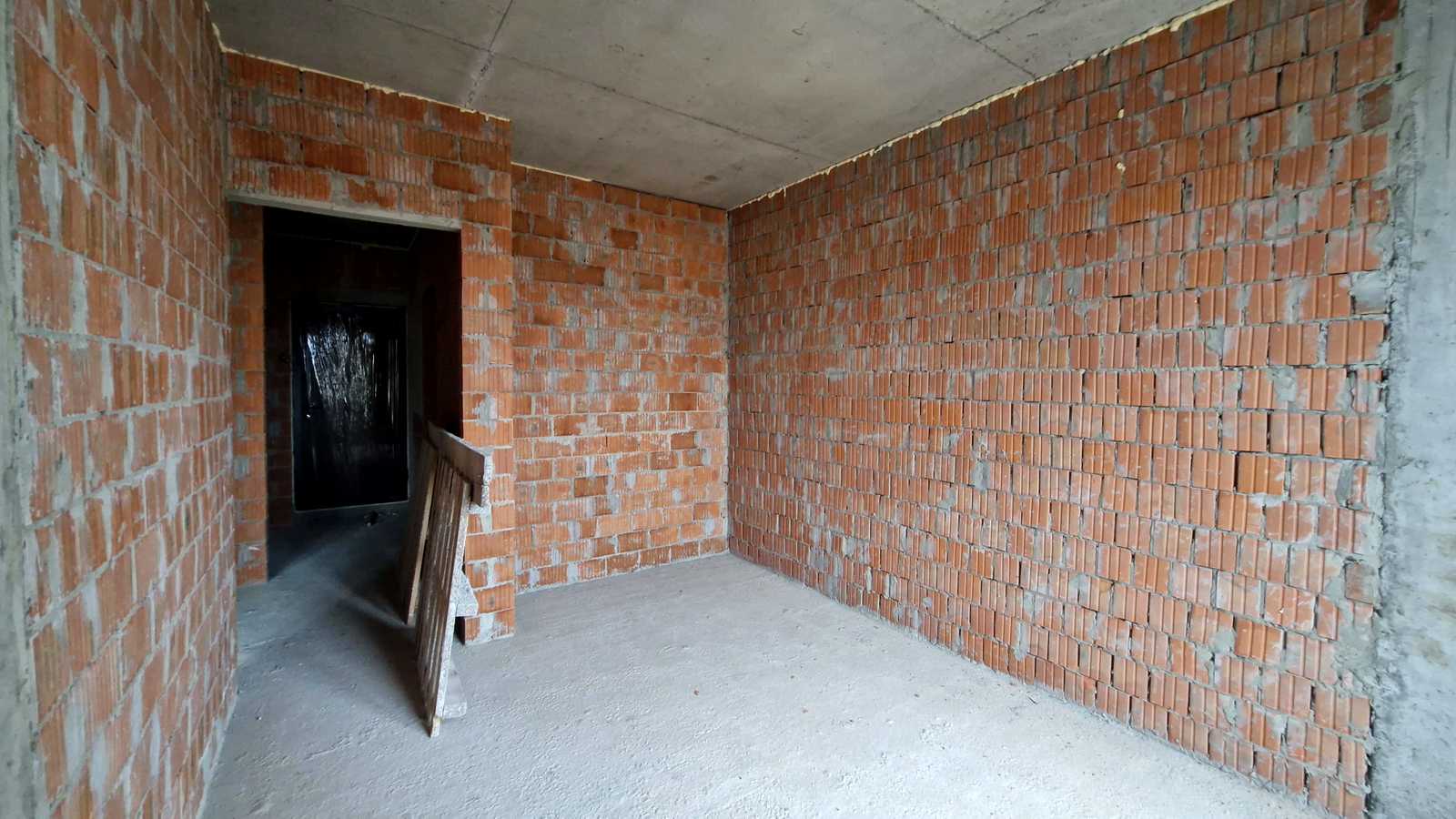 1879471545606347