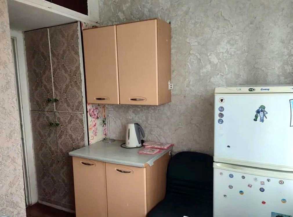 1879471788847696