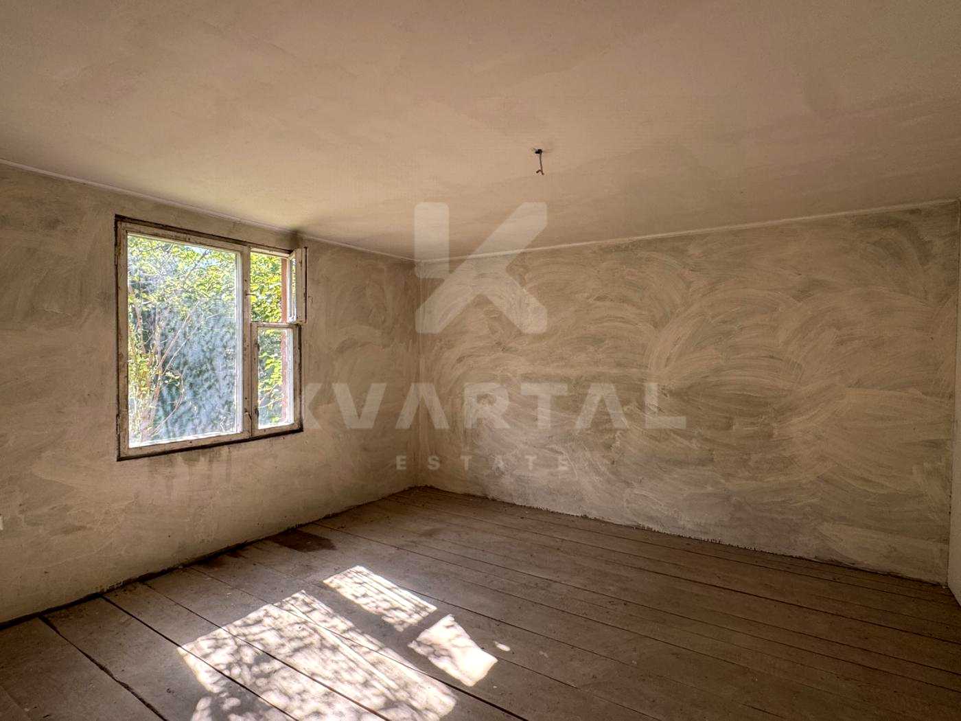 1879474504898049