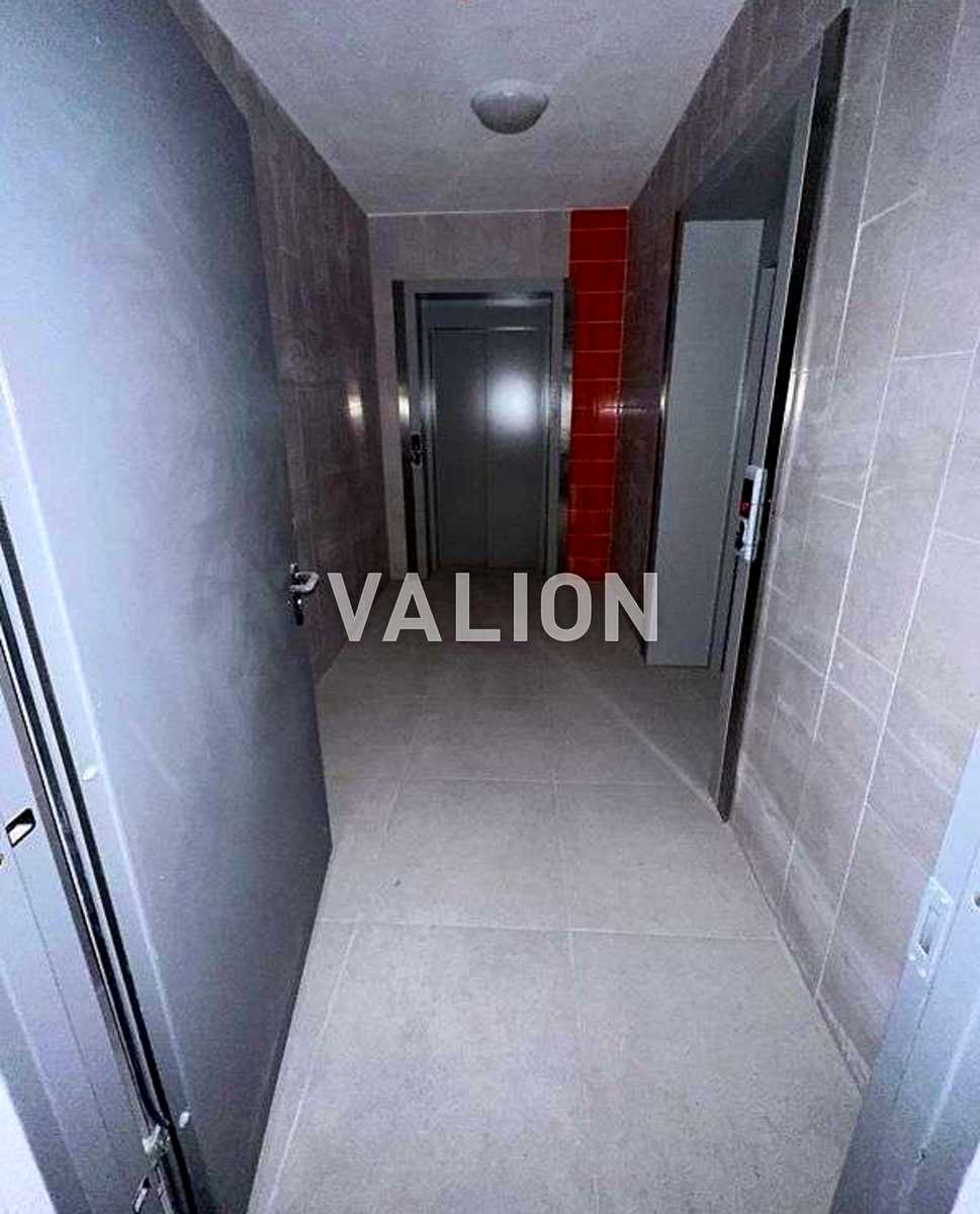 1879474561804617