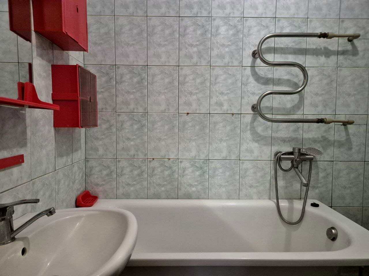 1879474628255942
