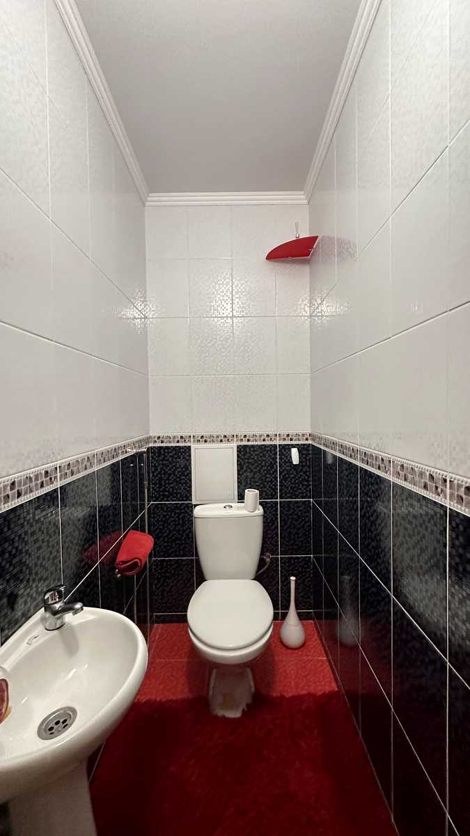 1879475286546262