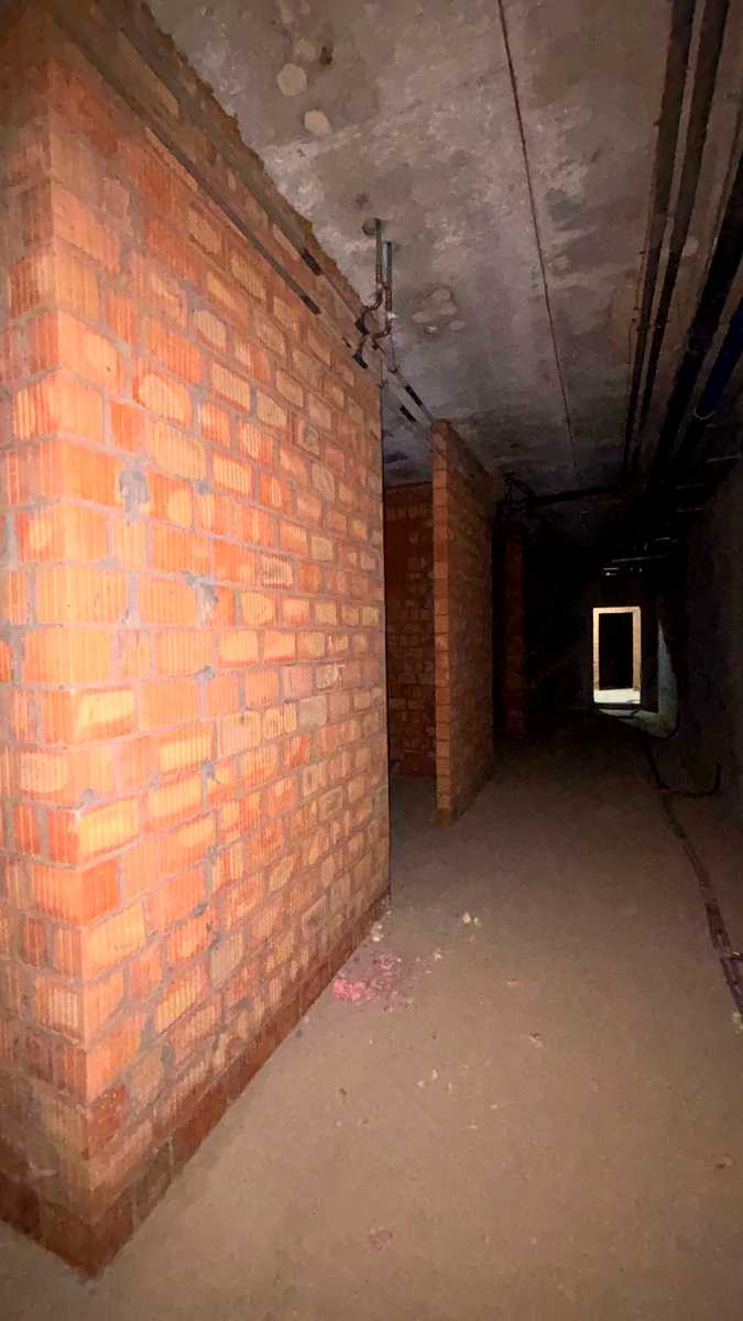 1879476509379428