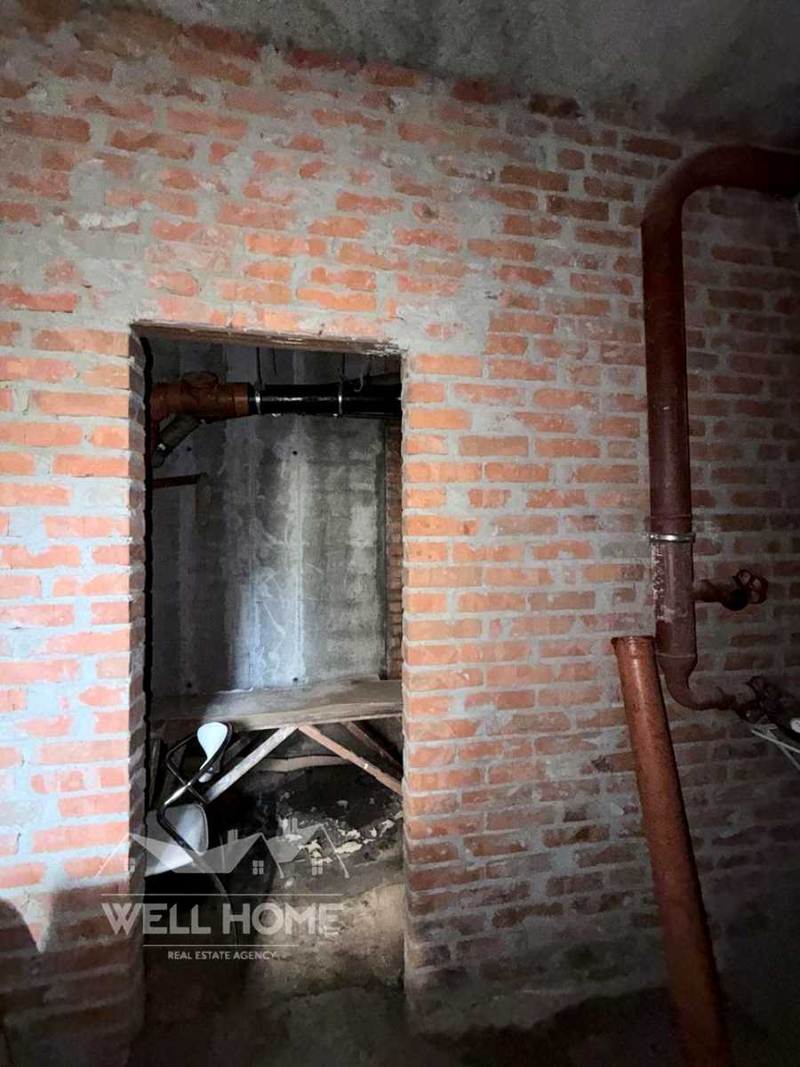 1879476684463039