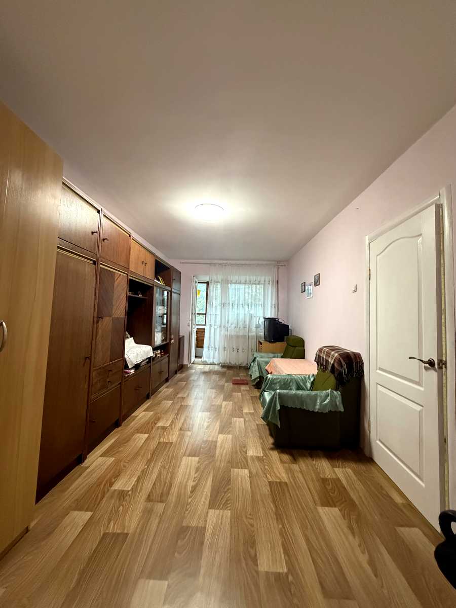 1879477257599677