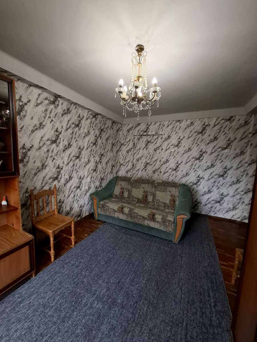 1879477296741831