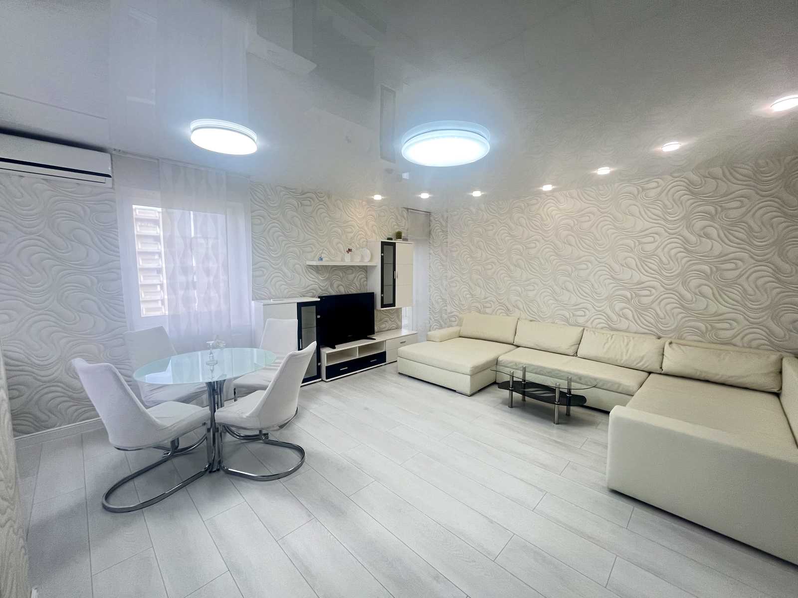 1879477579818762